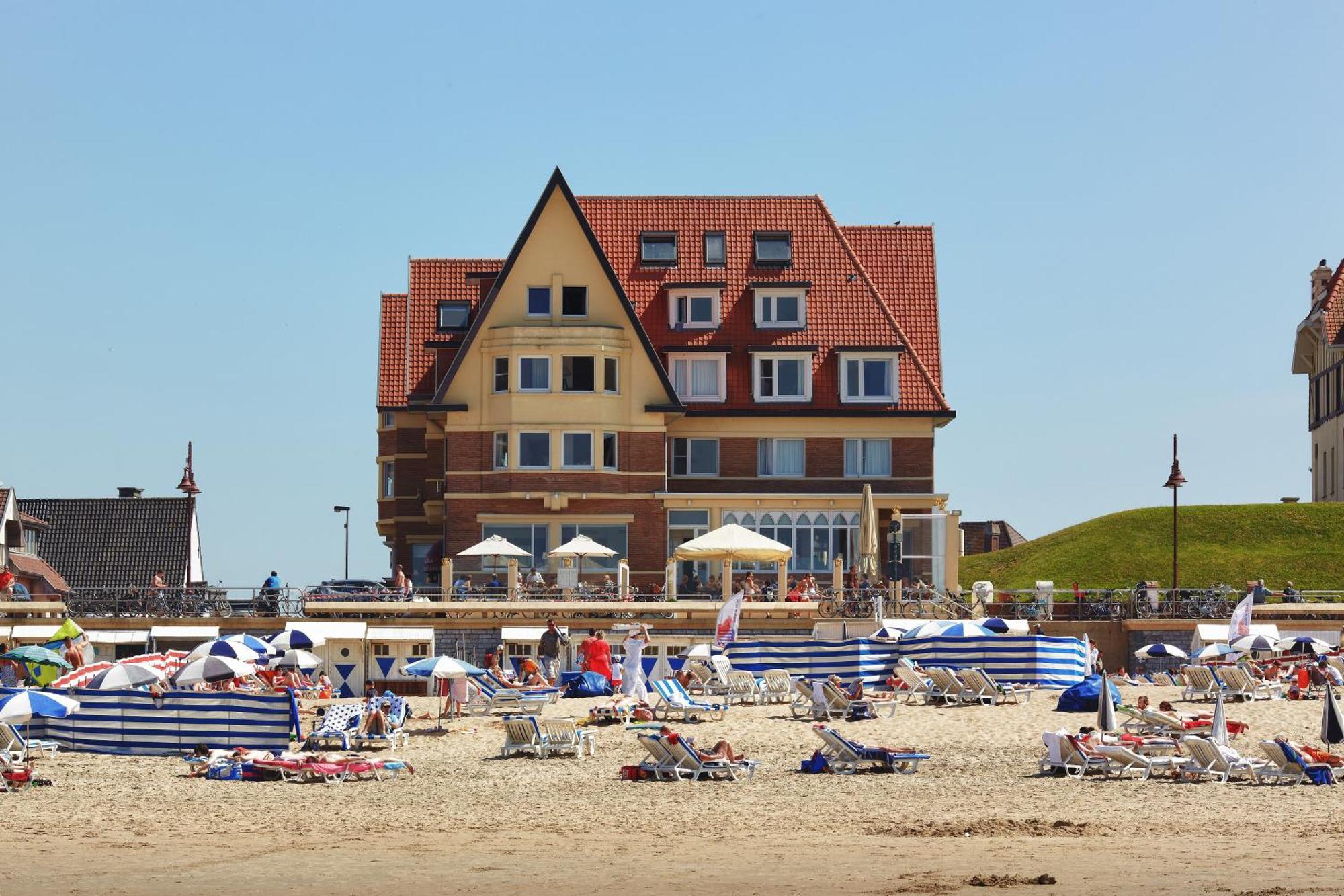 Beach Hotel Де-Хаан Экстерьер фото